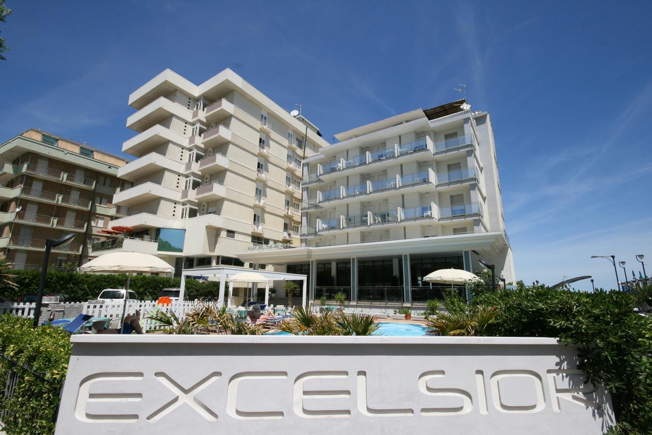 Hotel Excelsior Католика Екстериор снимка