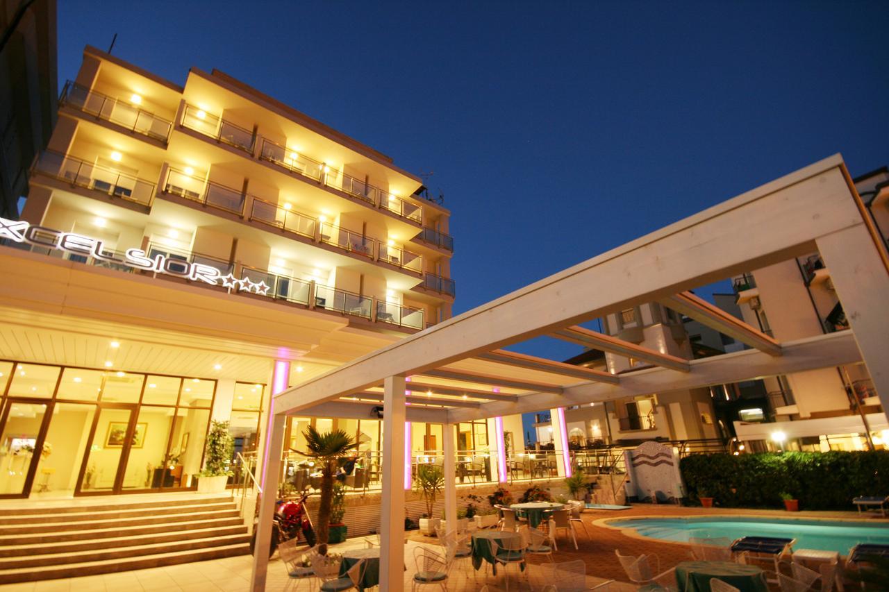 Hotel Excelsior Католика Екстериор снимка